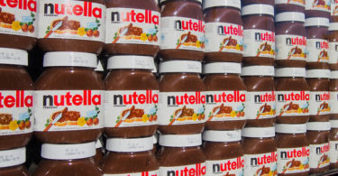 Rayon de pots de Nutella