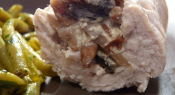 Ballotines of chicken in pieces of glass